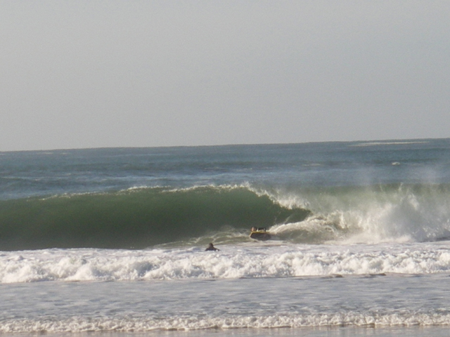 http://www.bodyboardfrance.com/stock/santocha/santocha03_13-12-06.jpg